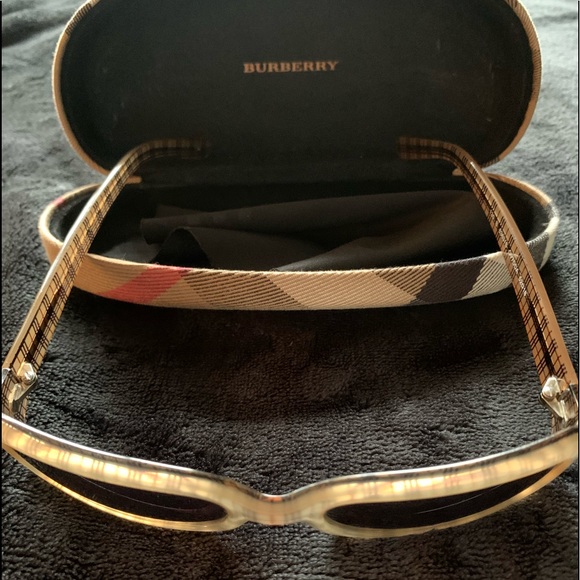 Authentic Vintage Burberry Sunglasses - Picture 1 of 6